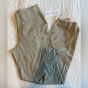 NWT Athleta Hiking Pants Size 8